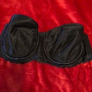 Black Strapless Triumph Bra 34D